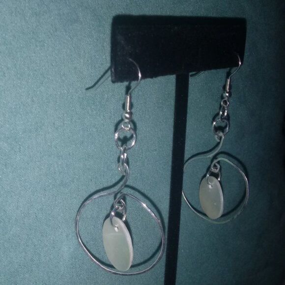 Handmade sterling silver & mother of pearl French hook dangling earrings - Picture 11 of 14